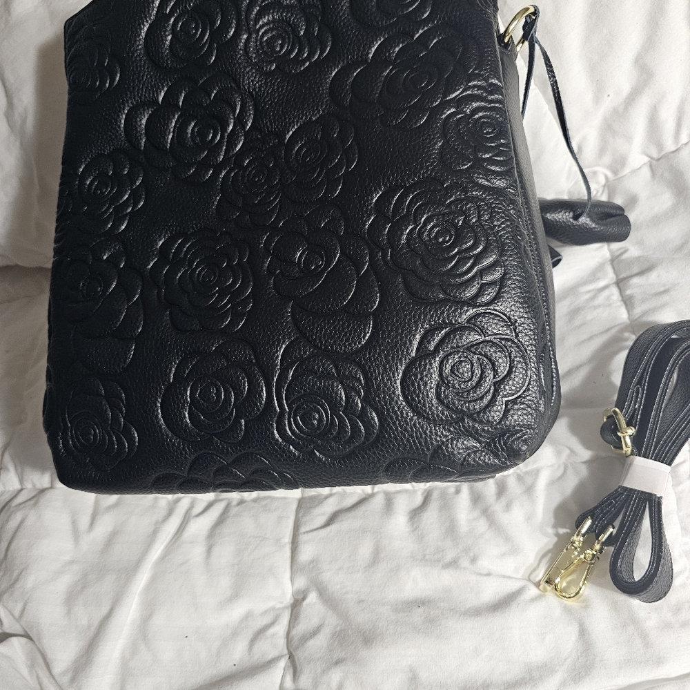 Embossed Black leather purse